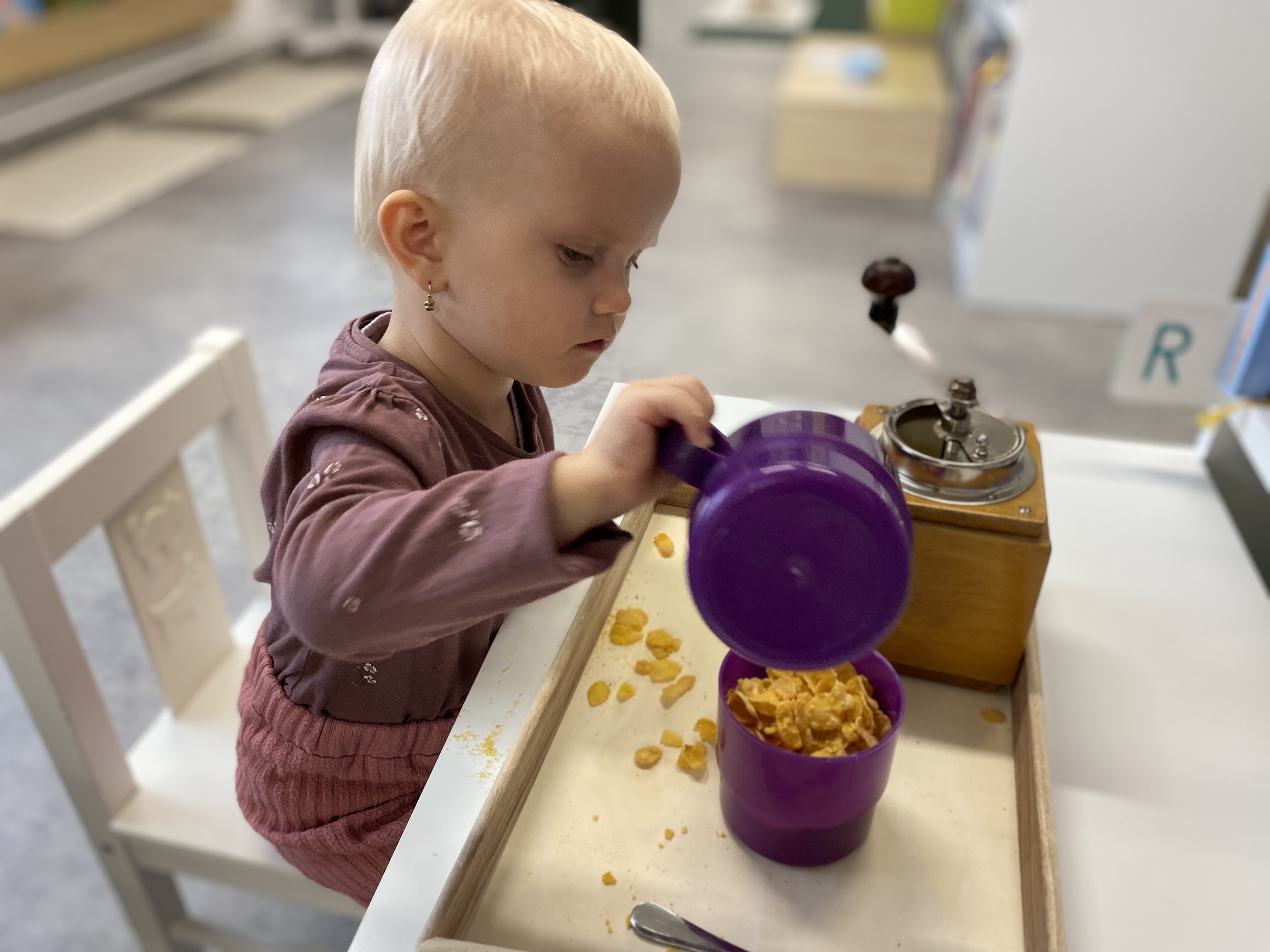 Montessori hernička s Dominikou